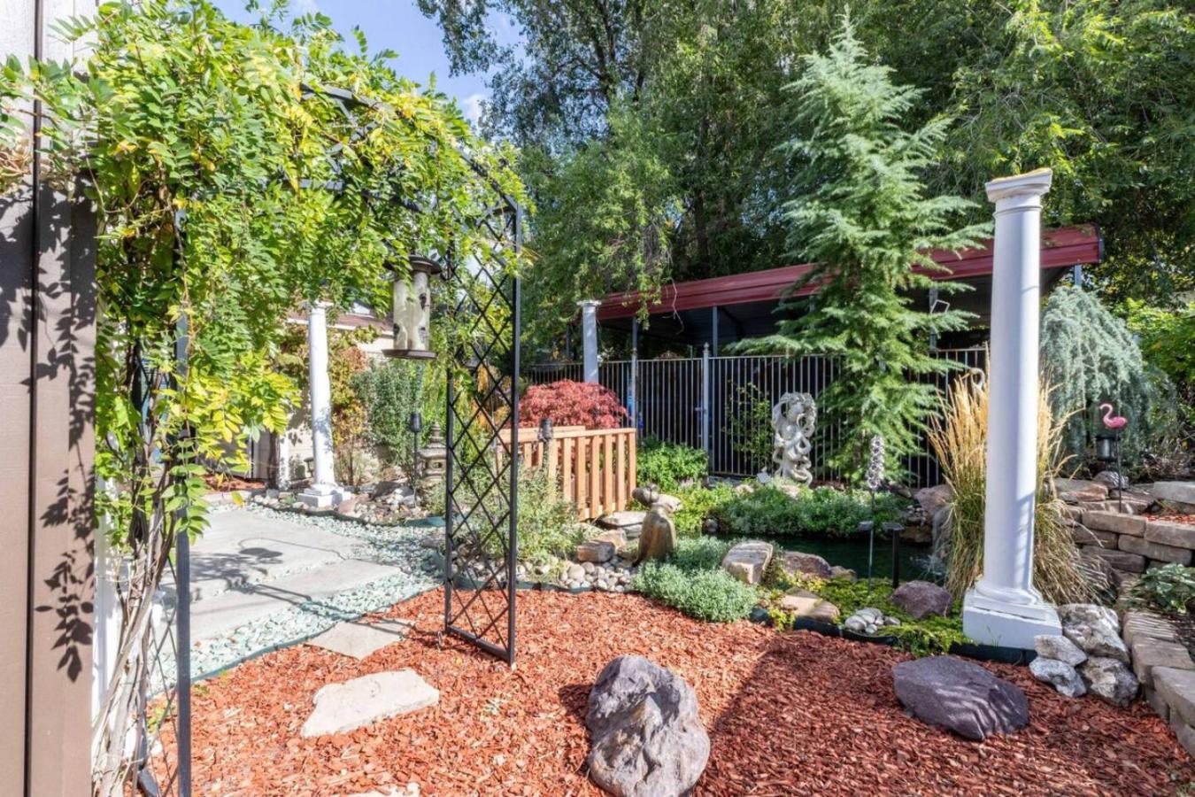 Oasis In The City Hot Tub, Pool Table, Koi Pond Salt Lake City Exterior foto
