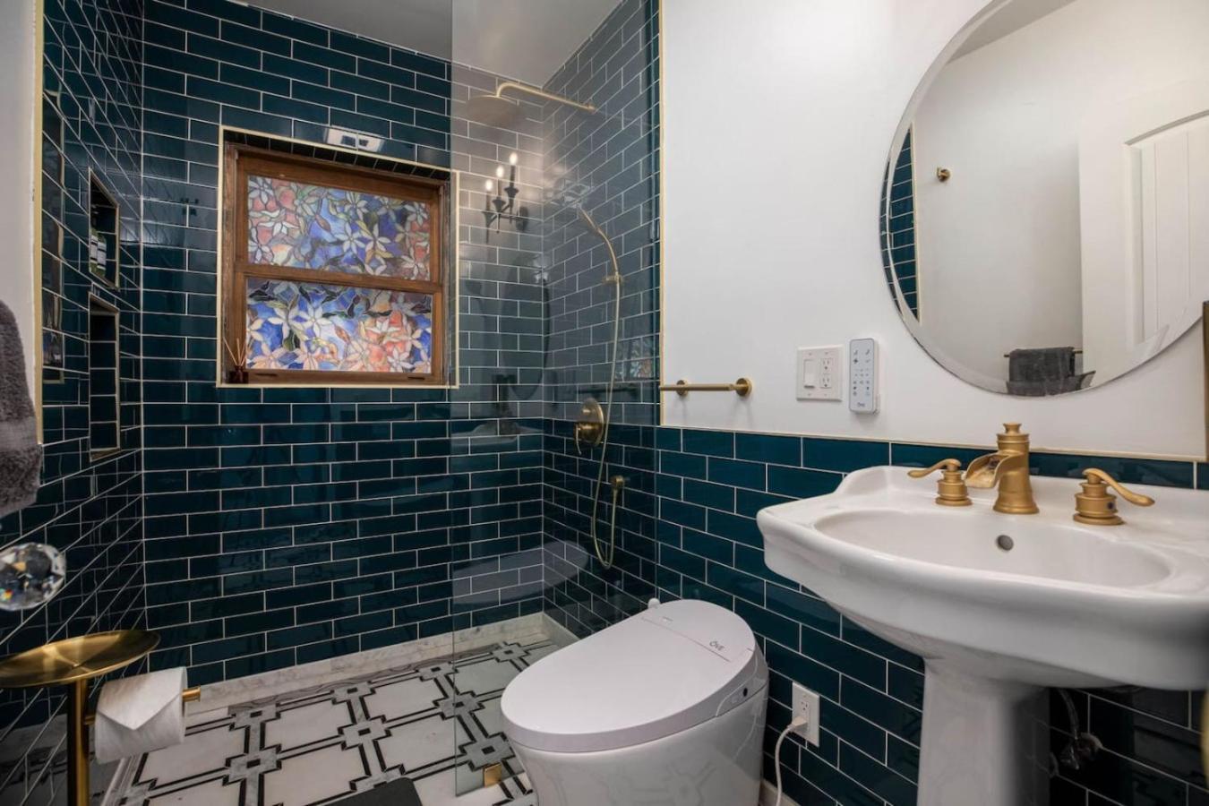 Oasis In The City Hot Tub, Pool Table, Koi Pond Salt Lake City Exterior foto